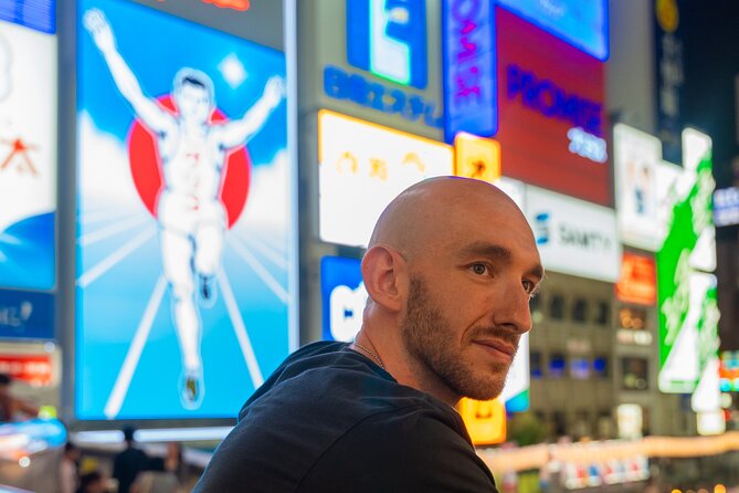 Private Vibrant Night Photoshoot Experience in Osaka (Dotonbori) - Why Dotonbori at night looks so good on camera