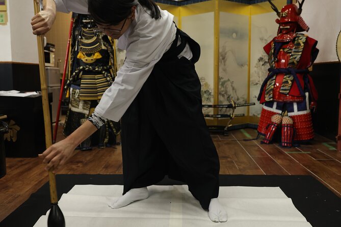Samurai Calligraphy:Final brushstrokes of a lifetime before a War - The heart of the workshop: choosing your single resignation character