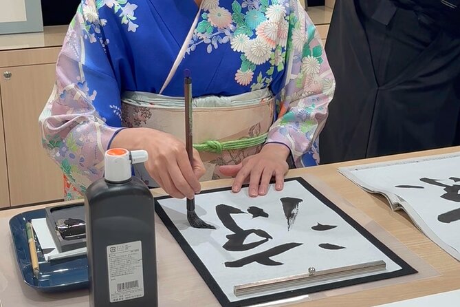 Tea and Calligraphy Session at a Table in Osaka - Table tea ceremony, what makes it easier in real life