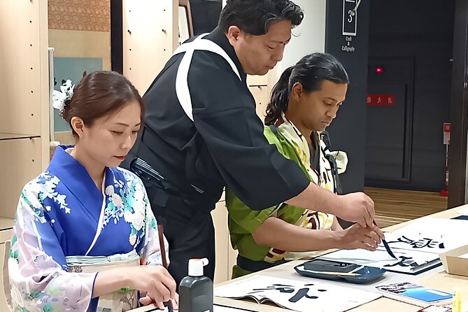 Tea and Calligraphy Session at a Table in Osaka - Who should book, and who might skip