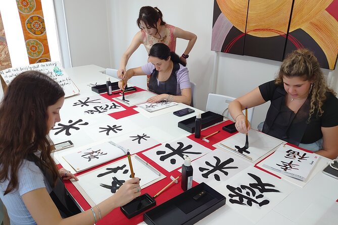 Traditional Calligraphy Experience near Dotonbori - Why kanji calligraphy feels like a reset in Osaka