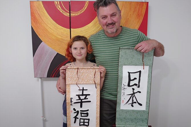 Traditional Calligraphy Experience near Dotonbori - The instructor lecture and tool setup that makes it click