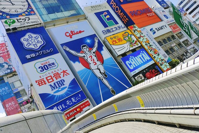 Ultimate Osaka Walking Tour: Castle, Dotonbori & Hidden Gems - Shinsaibashi-suji: a covered shopping street with 400 years of pull
