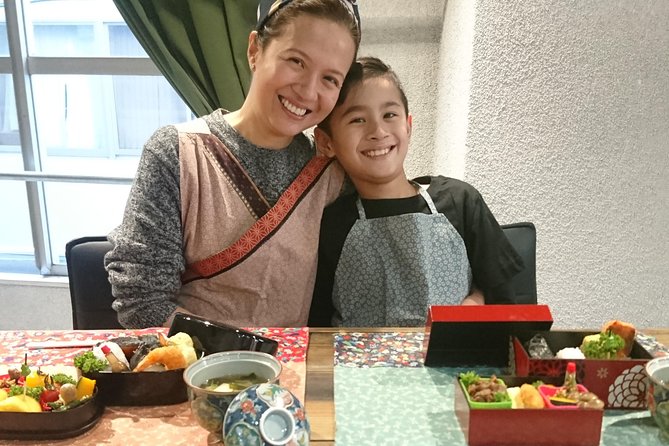 Well-balanced BENTO (lunch box) Cooking Class - Eating your work: chopsticks, miso soup, and itadakimasu